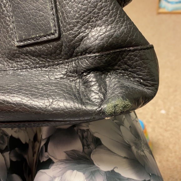 Kate Spade black leather purse good used condition - Picture 9 of 10